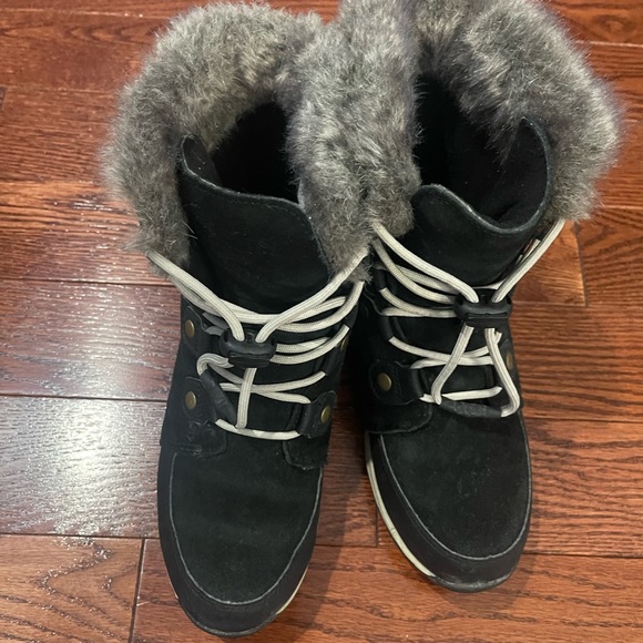 Sorel Boots - Picture 8 of 10